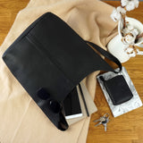 B-Ware große Umhängetasche Schultertasche Beuteltasche Damentasche Leder schwarz LE0055