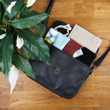 kleine Schultertasche Umhängetasche Leder Rindsleder schwarz LE3041